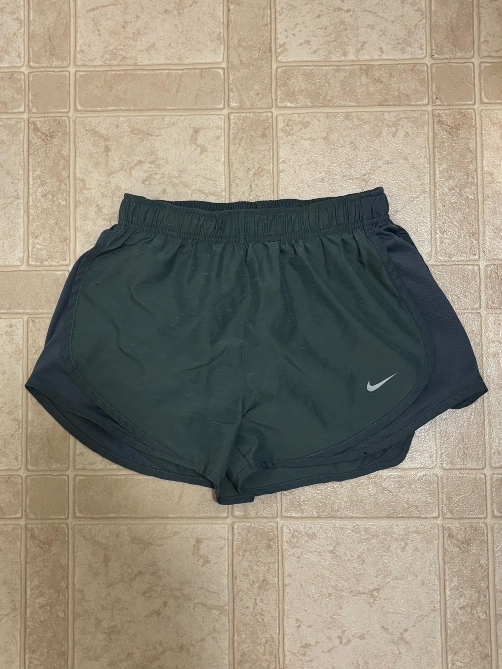 Nike Women’s Dri-Fit Lines Running Shorts